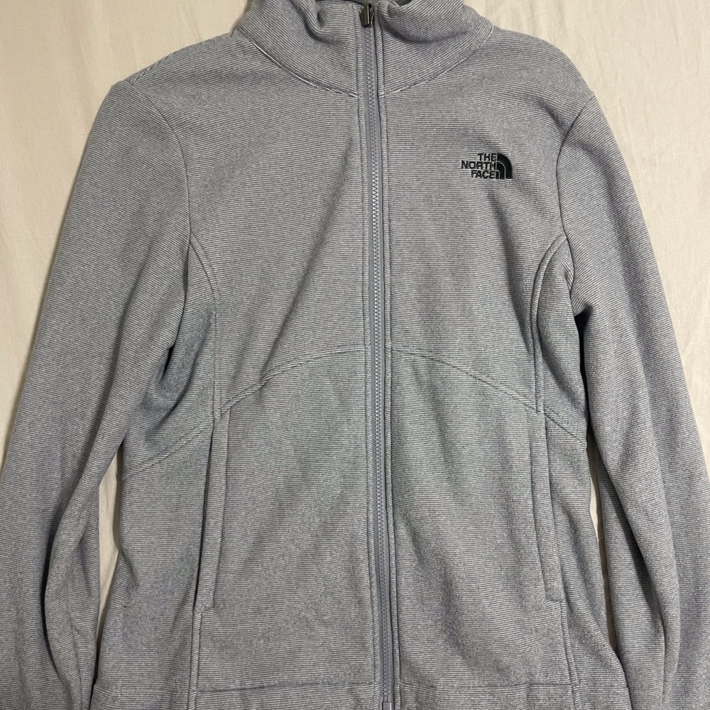 gray North Face jacket!!